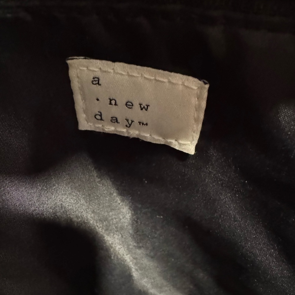 Target Quilted Beige Kate Tote Bag - Picture 12 of 15